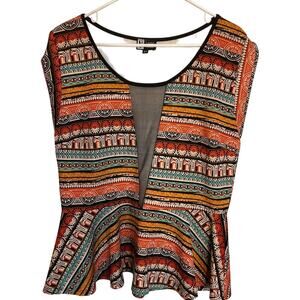 Vibe Sportswear Short Sleeve Mesh V Geometric Pelum Top Plus 3X